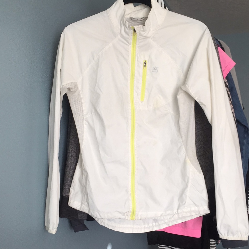 Avalanche Light windbreaker